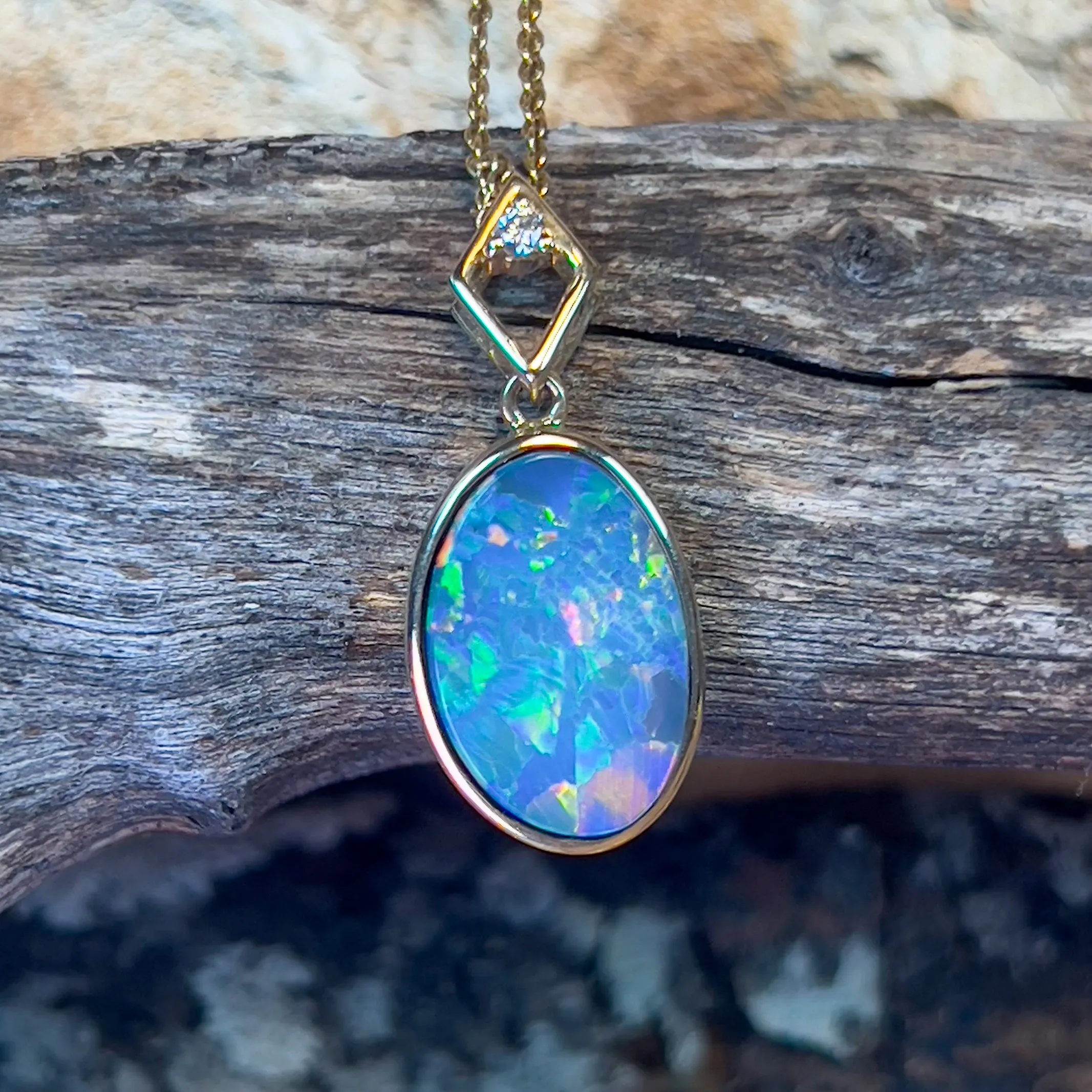 14kt Yellow Gold Opal Doublet 3.75ct and 0.03ct Diamonds bezel pendant