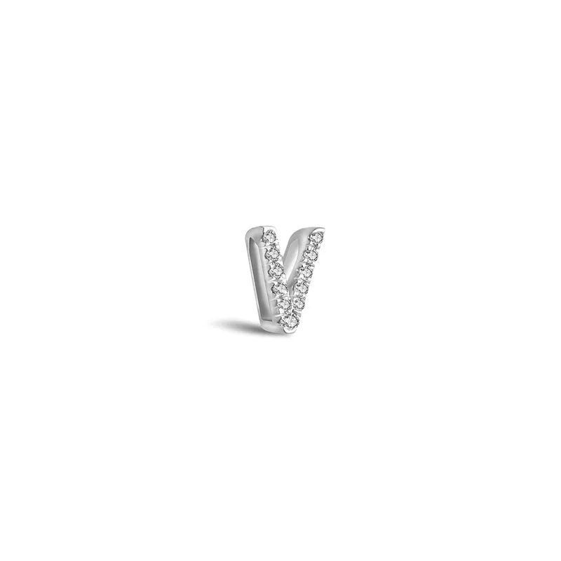 18k Gold Initial Letter "V" Diamond Pandent   Necklace